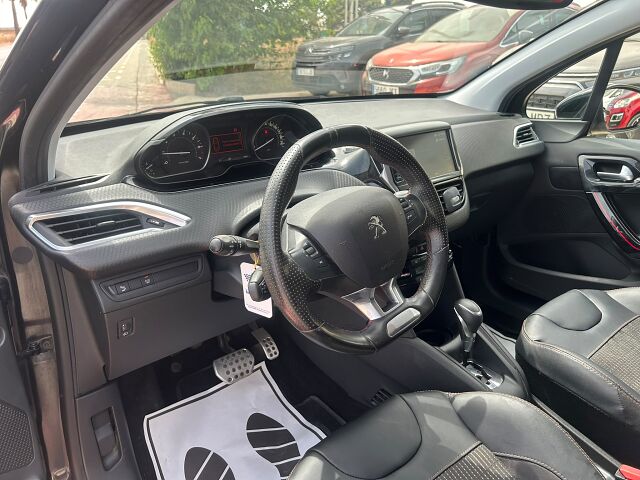 PEUGEOT 208 GT 1.2 E-THP AUTO SPANISH LHD IN SPAIN 58000 MILES SUPERB 2019